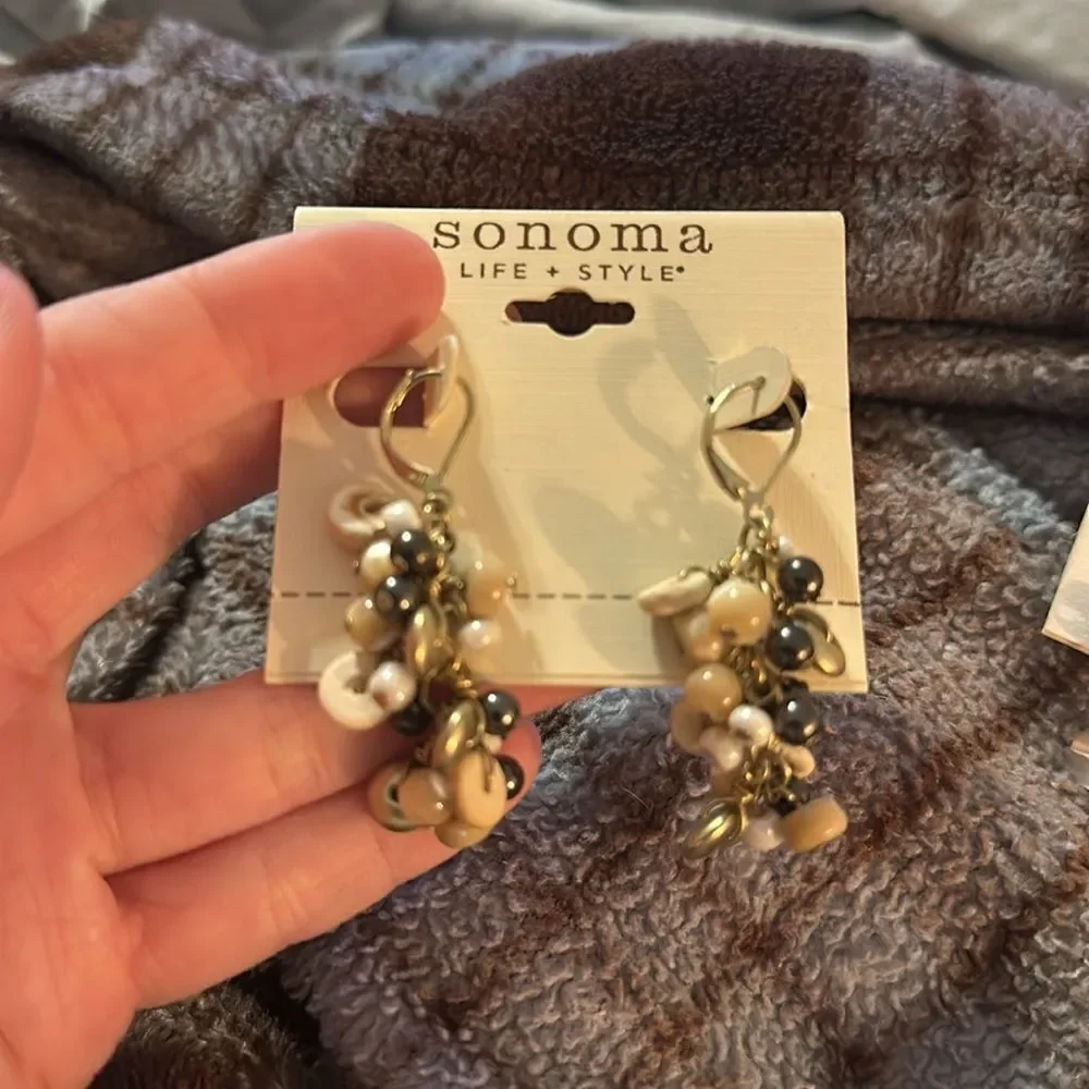 NWT Kohls Earrings